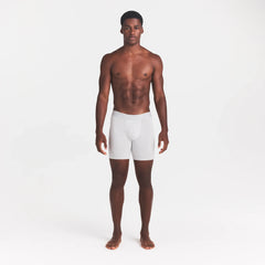 SKIMS STRETCH MENS 5" BOXER BRIEF | LIGHT HEATHER GREY ON A MODEL FRONT VIEW @ | FOCUS: 0.0, 1.0, 0.9