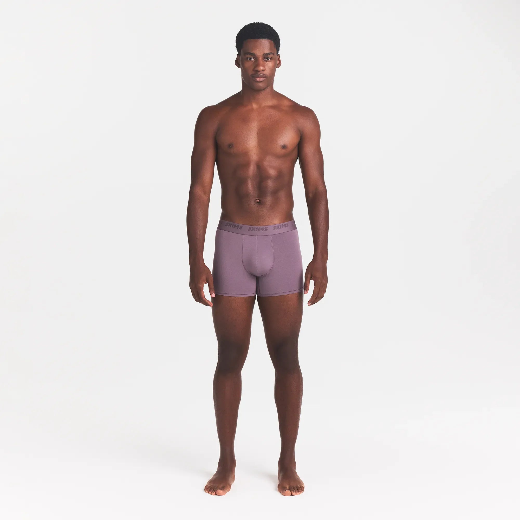 SKIMS STRETCH MENS 3" BOXER BRIEF 3-PACK | IRIS HEATHER MULTI ON A MODEL FRONT VIEW@ | FOCUS: 0.0, 1.0, 0.9