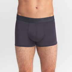 SKIMS STRETCH MENS 3" BOXER BRIEF 3-PACK | RAVEN MULTI ON A MODEL FRONT VIEW @ | FOCUS: 0.0, 1.0, 0.9