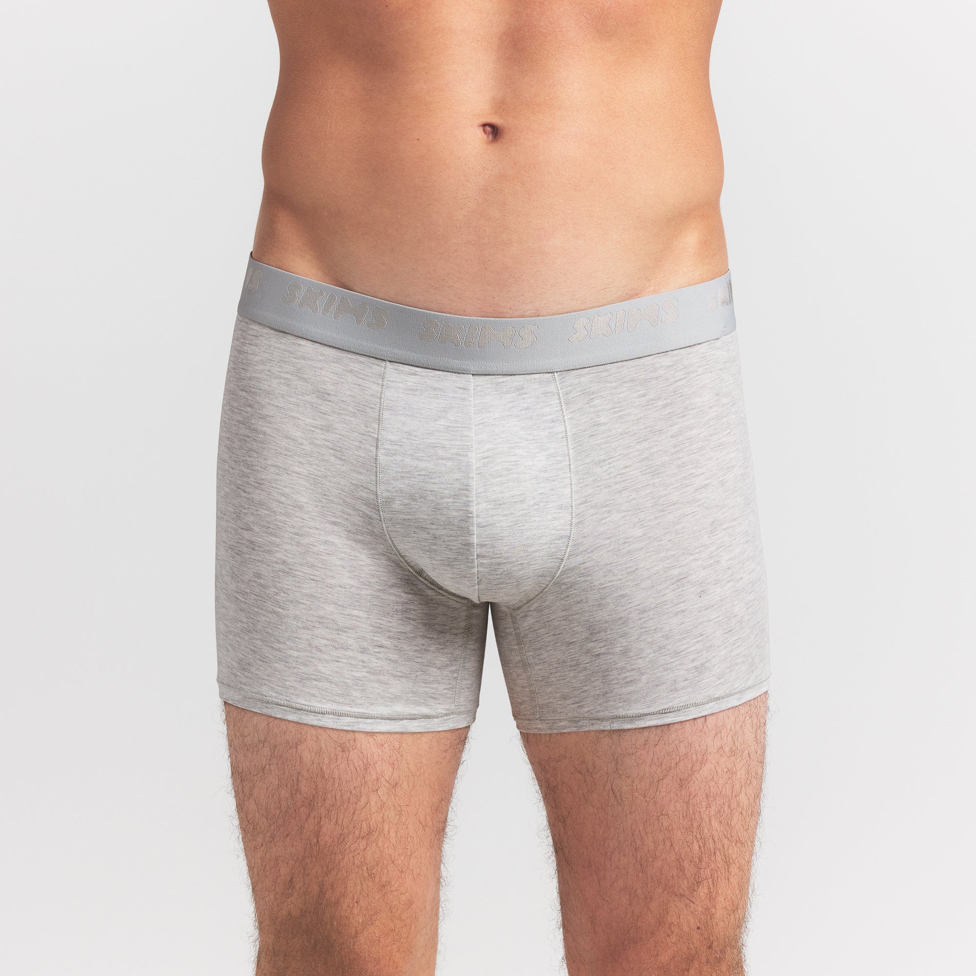 SKIMS STRETCH MENS 3" BOXER BRIEF 3-PACK | RAVEN MULTI ON A MODEL FRONT VIEW @ | FOCUS: 0.0, 1.0, 0.9
