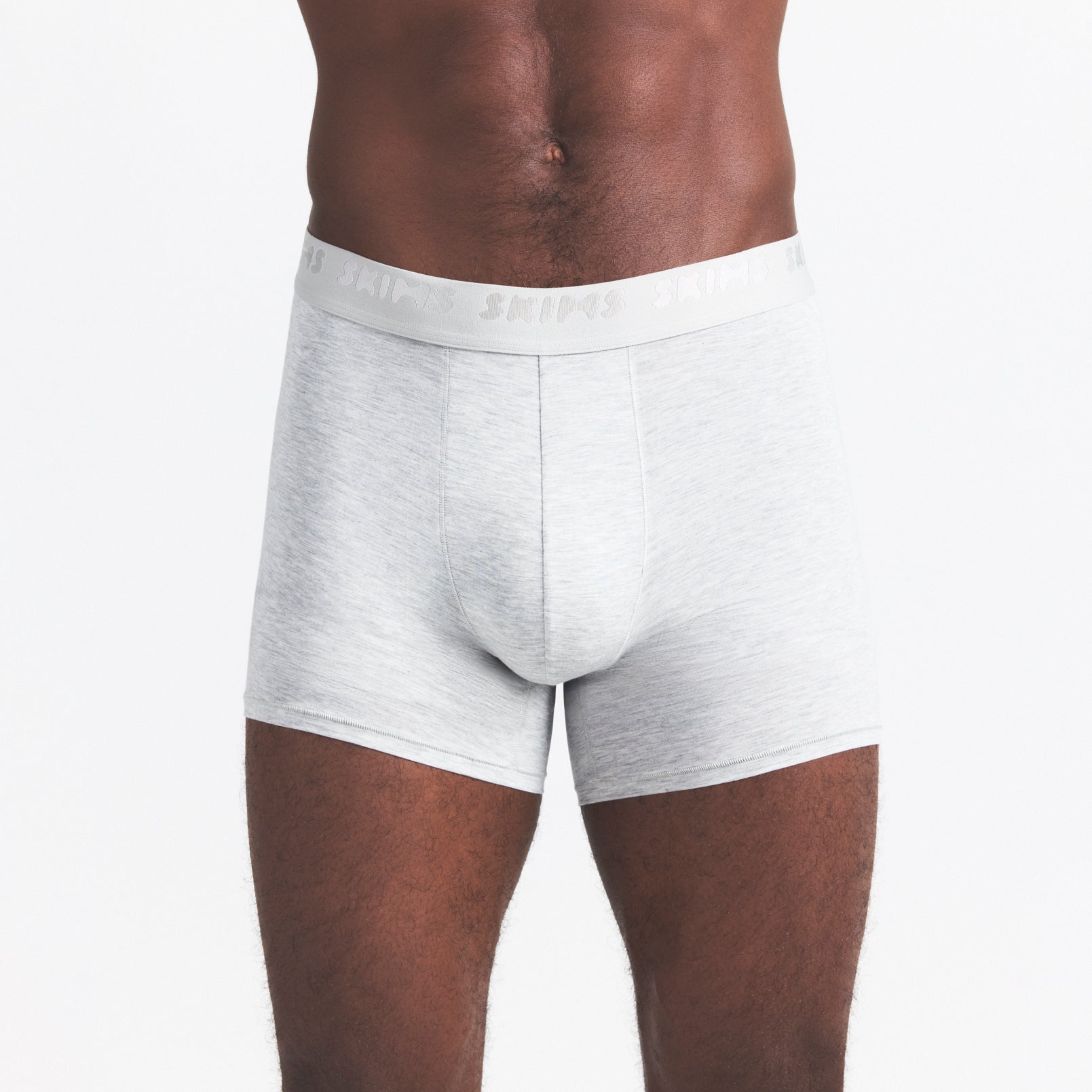 SKIMS STRETCH MENS 3" BOXER BRIEF 3-PACK | WOOD MULTI ON A MODEL SIDE VIEW @ | FOCUS: 0.0, 1.0, 0.9