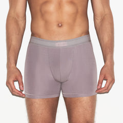 SKIMS COTTON MENS 3 INCH BOXER BRIEF 3-PACK | RUSSET MULTI ON A MODEL SIDE VIEW | FOCUS: 0.0, 1.0, 0.9