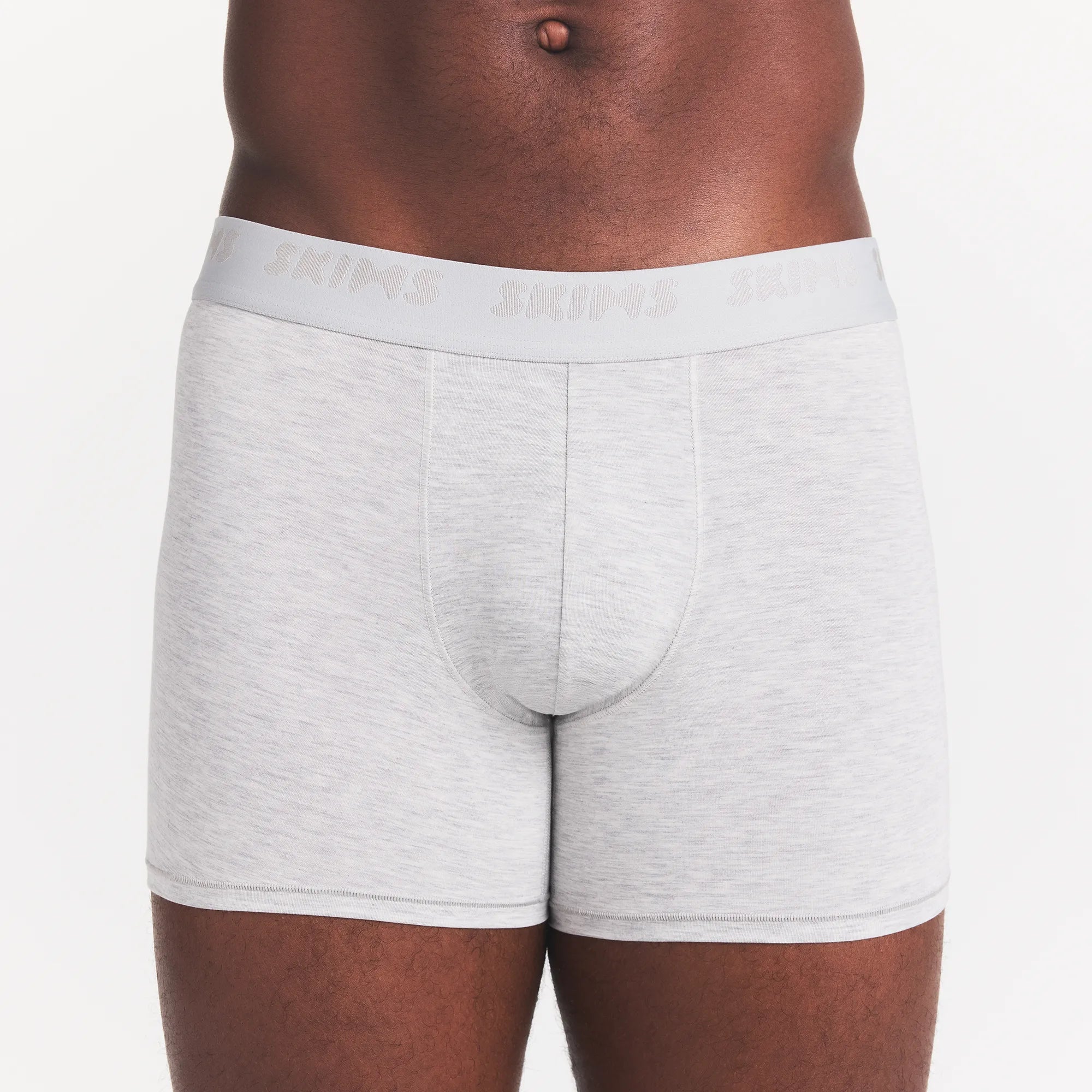 SKIMS STRETCH MENS 3" BOXER BRIEF 5-PACK | IRIS GUNMETAL MULTI ON A MODEL FRONT VIEW@ | FOCUS: 0.0, 1.0, 0.9