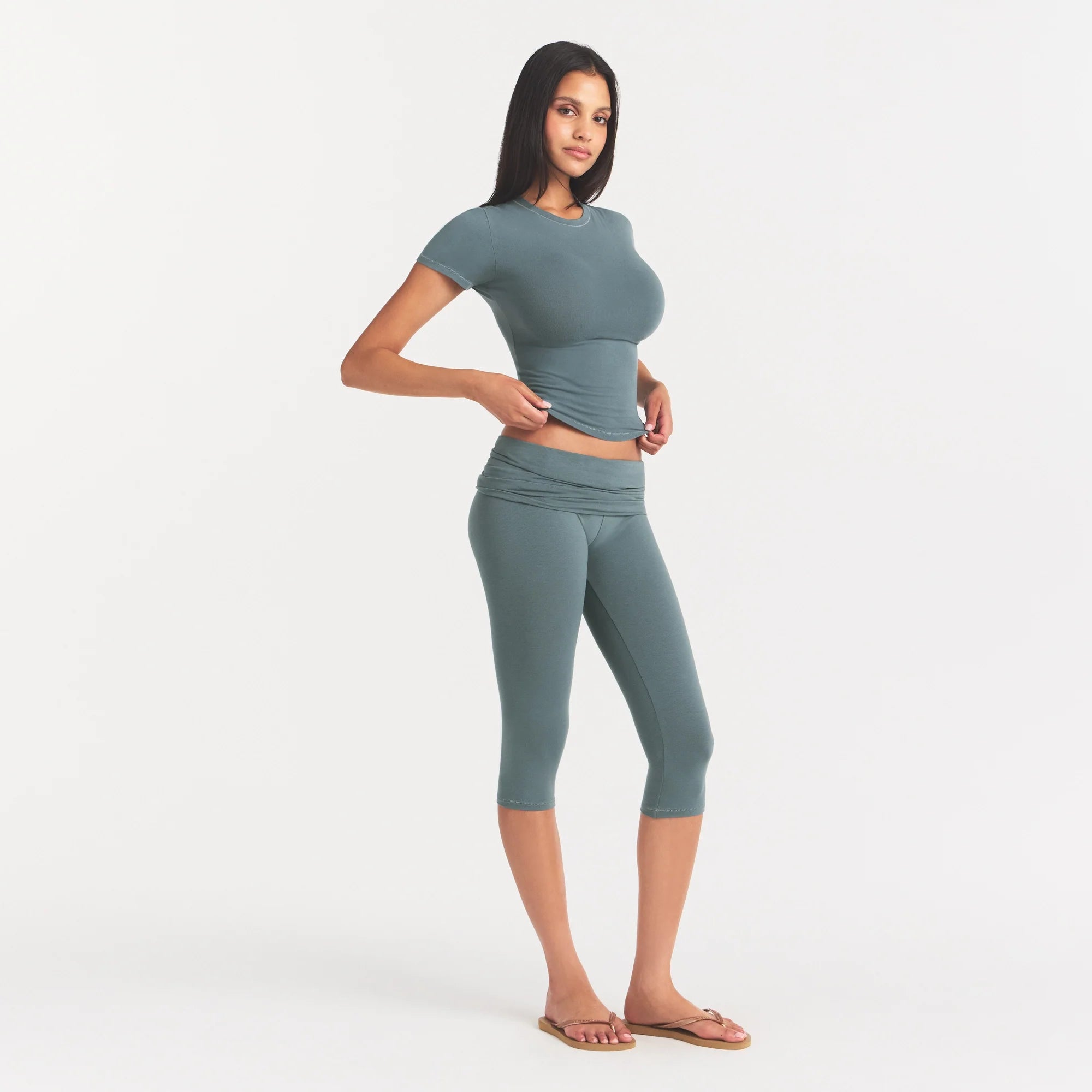 COTTON JERSEY FOLDOVER CAPRI | KYANITE ON A MODEL FRONT VIEW @ | FOCUS: 0.0, 1.0, 0.9