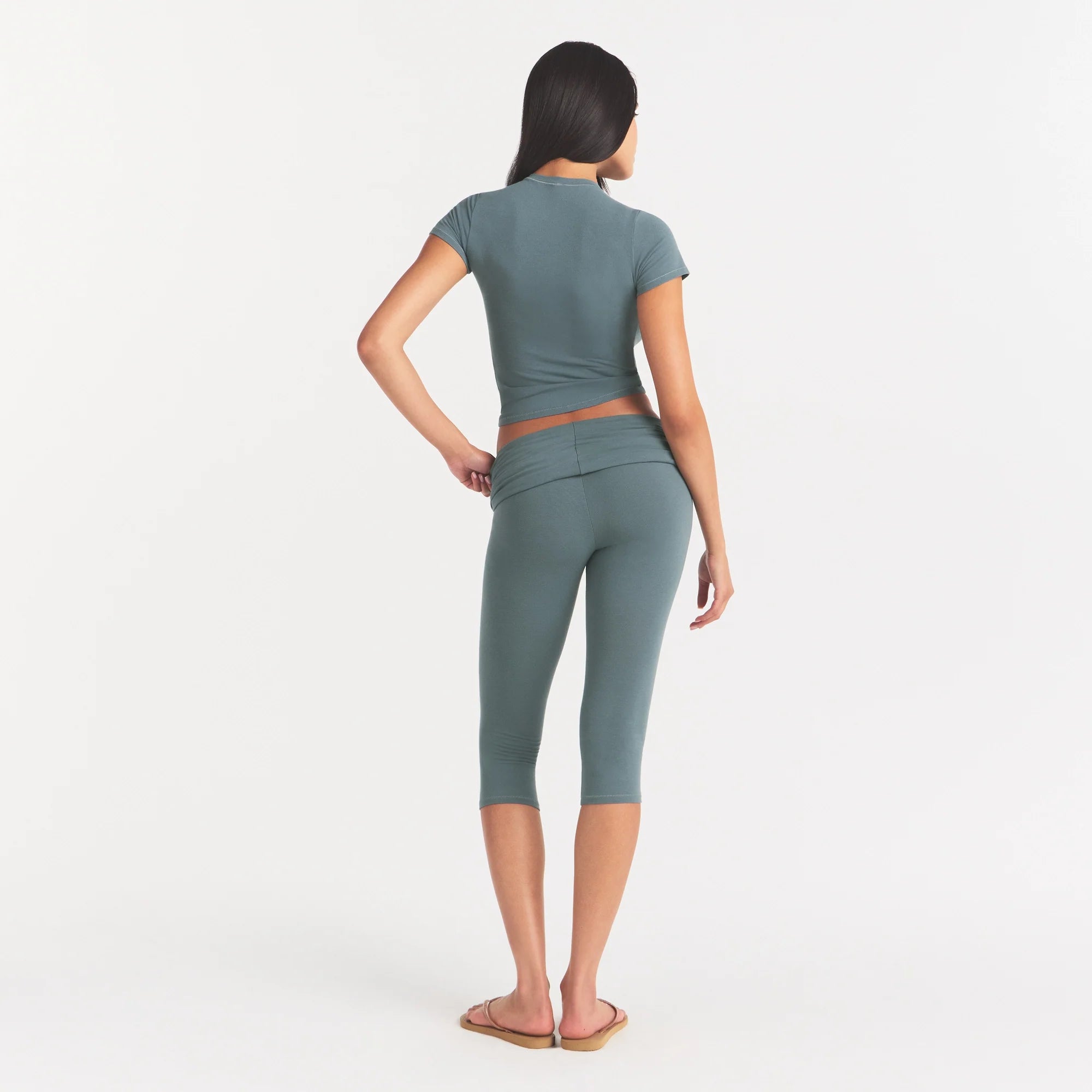 COTTON JERSEY FOLDOVER CAPRI | KYANITE ON A MODEL FRONT VIEW @ | FOCUS: 0.0, 1.0, 0.9