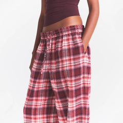 FLANNEL SLEEP OVERSIZED PANT | ULTRA PINK SANGRIA PLAID ON A MODEL | FOCUS: 0.0, 1.0, 0.9