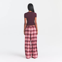 FLANNEL SLEEP OVERSIZED PANT | ULTRA PINK SANGRIA PLAID ON A MODEL | FOCUS: 0.0, 1.0, 0.9