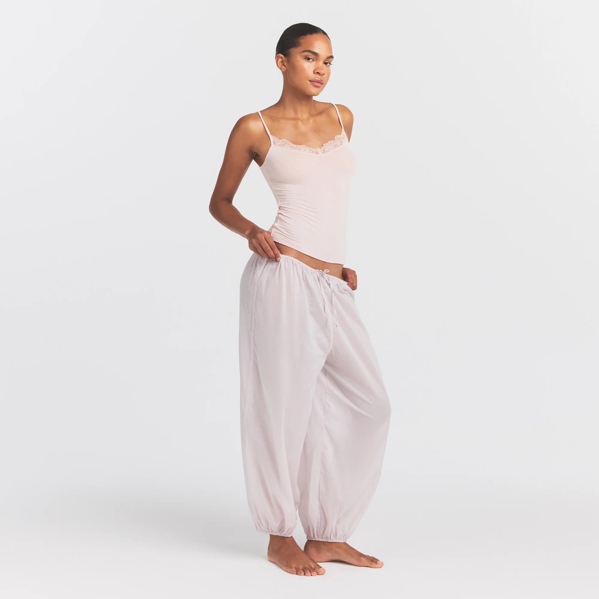 VOILE SLEEP BALLOON PANT | LIGHT LILAC ON A MODEL FRONT VIEW @ | FOCUS: 0.0, 1.0, 0.9