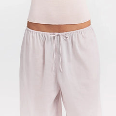VOILE SLEEP BALLOON PANT | LIGHT LILAC ON A MODEL SIDE VIEW @ | FOCUS: 0.0, 1.0, 0.9