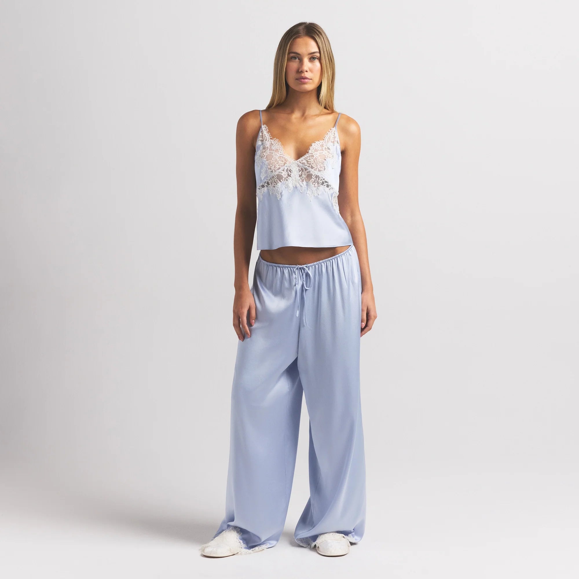 SILK LACE PANT | PERIWINKLE CONTRAST ON A MODEL FRONT VIEW @ | FOCUS: 0.0, 1.0, 0.9