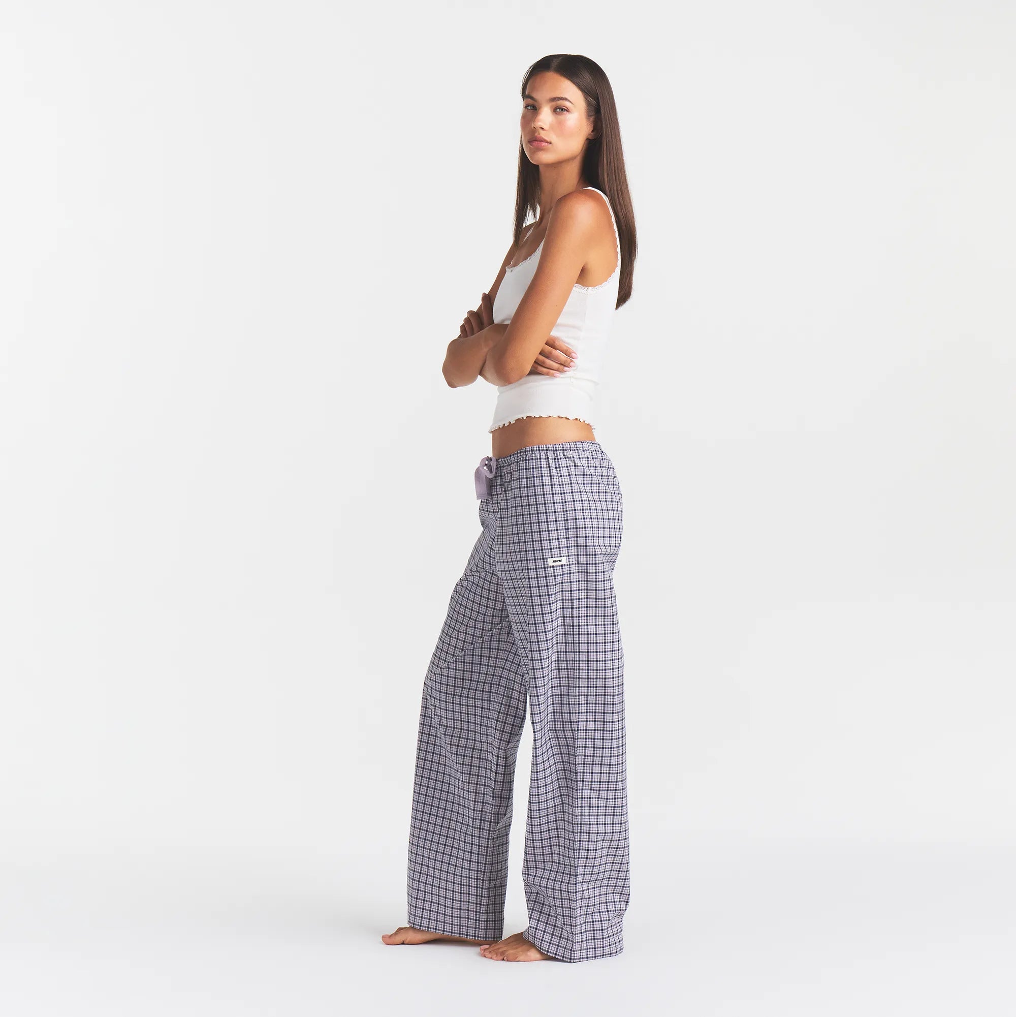 COTTON POPLIN SLEEP OVERSIZED PANT | IRIS MICA NAVY CHECK ON A MODEL | FOCUS: 0.0, 1.0, 0.9