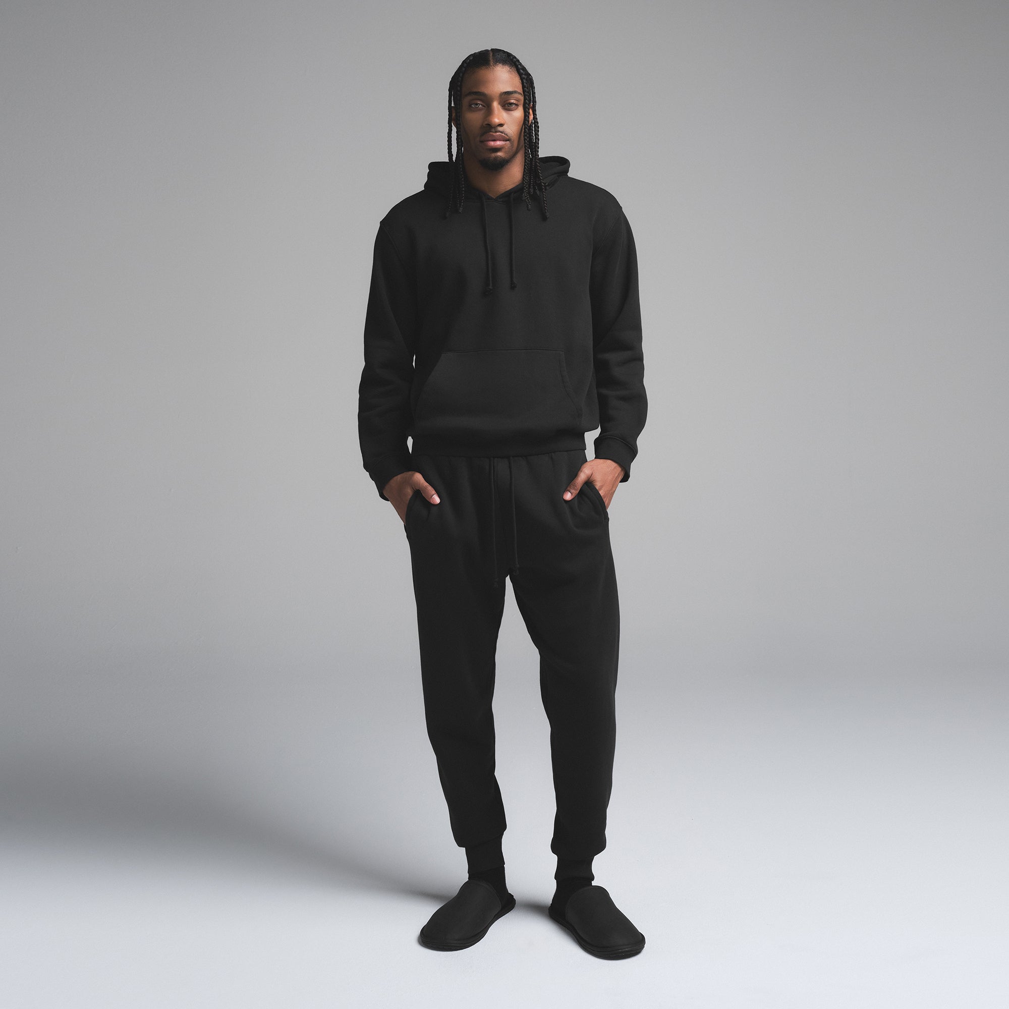FLEECE LOUNGE MENS TAPERED JOGGER | WASHED ONYX ON A MODEL FRONT VIEW | FOCUS: 0.0, 1.0, 0.9