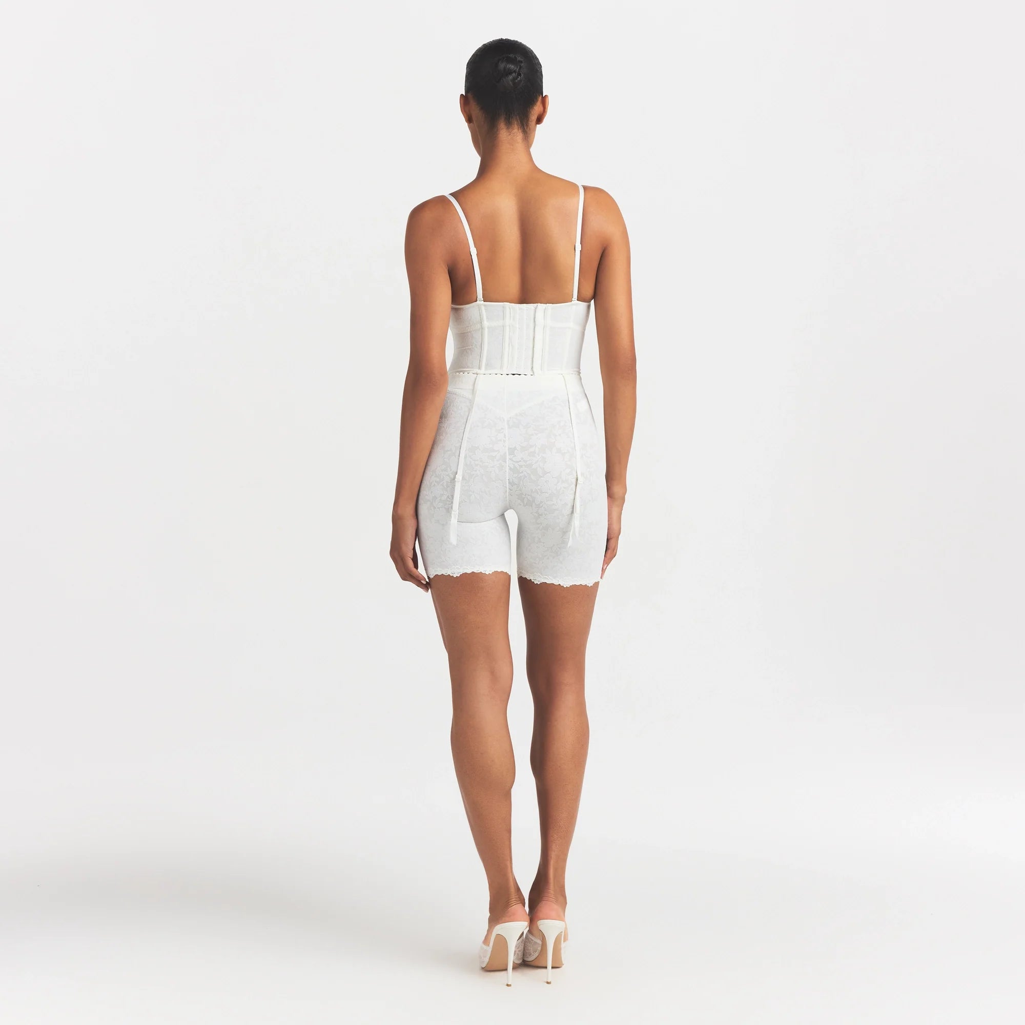LACE SHAPEWEAR SHORT | IVORY ON A MODEL FRONT VIEW @