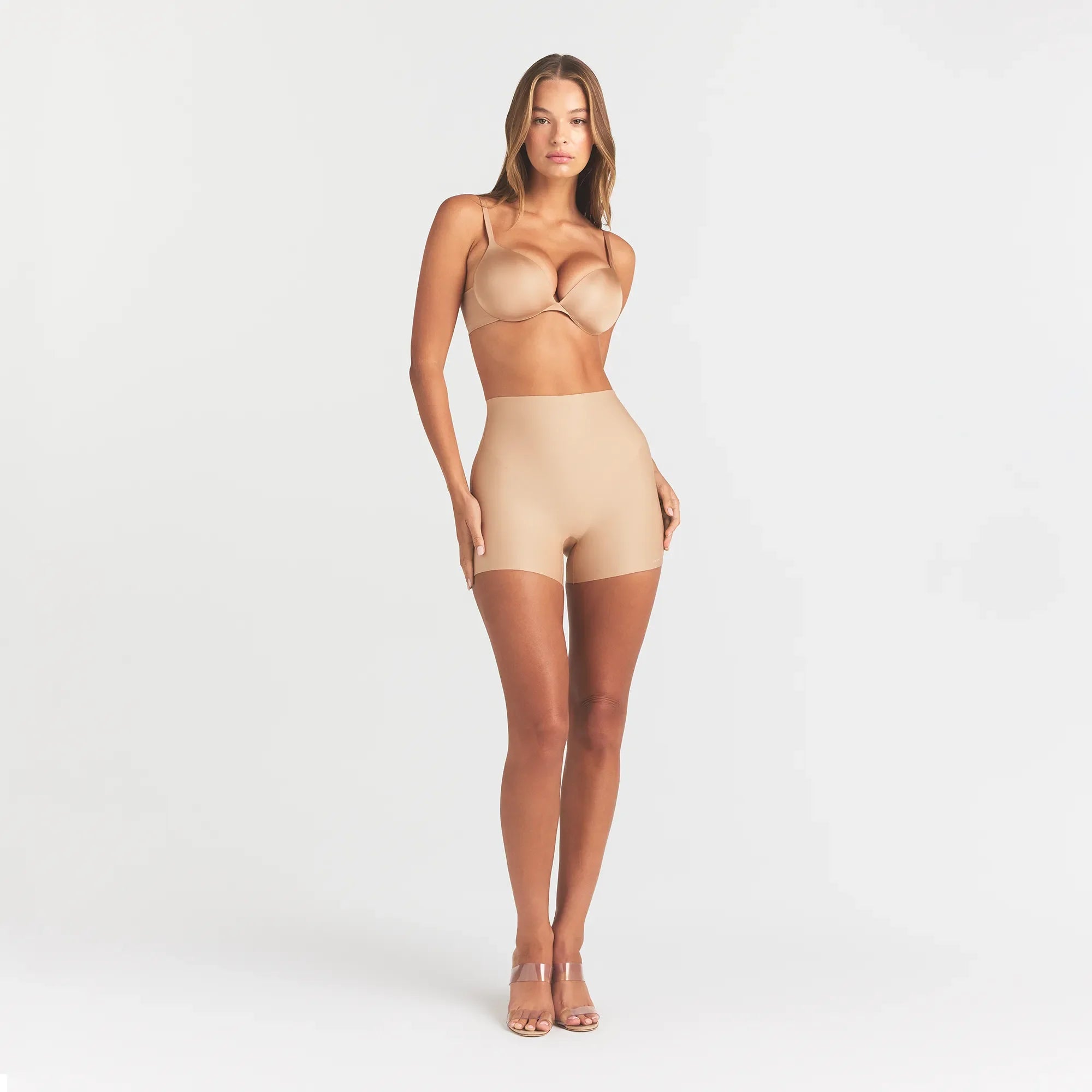 SKIMS BODY CORE SCULPT SHORTIE | CLAY ON A MODEL FRONT VIEW