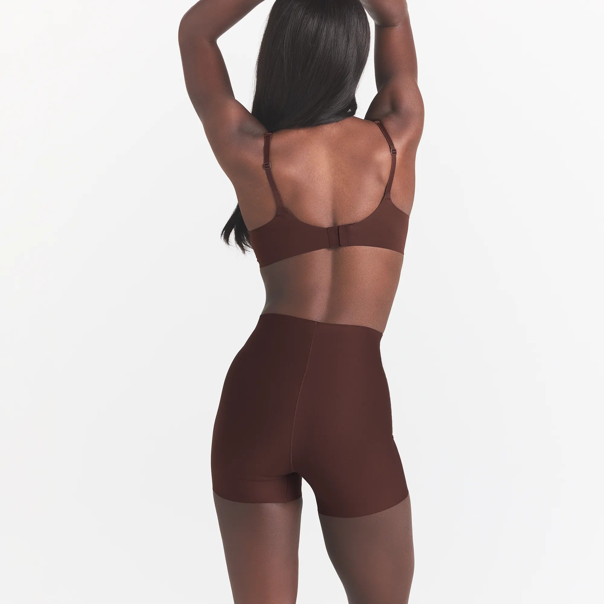 SKIMS BODY CORE SCULPT SHORTIE | COCOA ON A MODEL BACK VIEW @