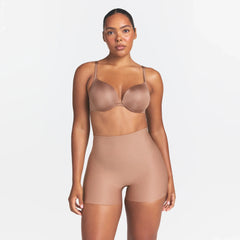 SKIMS BODY CORE SCULPT SHORTIE | SIENNA ON A MODEL FRONT VIEW @