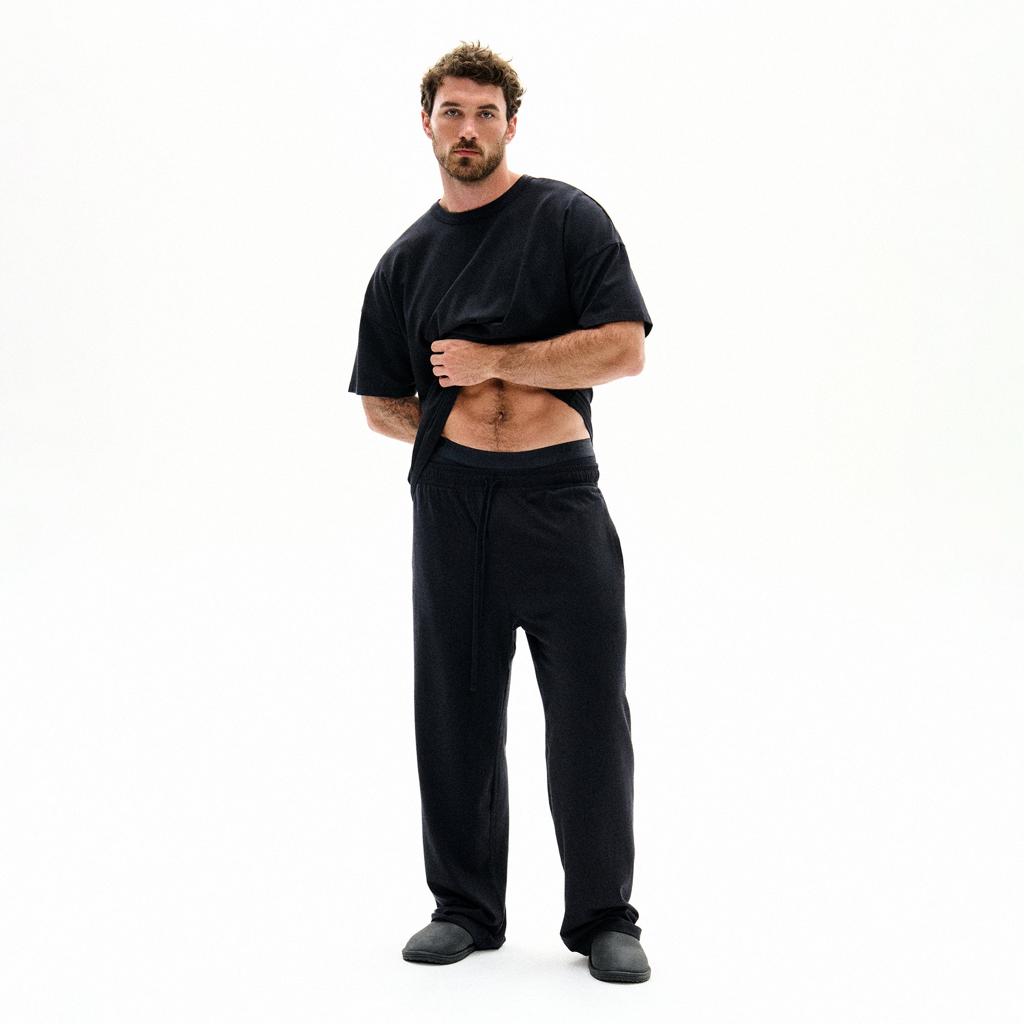 JERSEY LOUNGE MENS RELAXED STRAIGHT LEG PANT | OBSIDIAN CAMPAIGN IMAGERY @ | FOCUS: 0.0, 1.0, 0.9