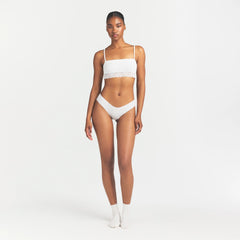 LIGHTWEIGHT COTTON LACE BRIEF | SNOW ON A MODEL FRONT VIEW @ | FOCUS: 0.0, 1.0, 0.9