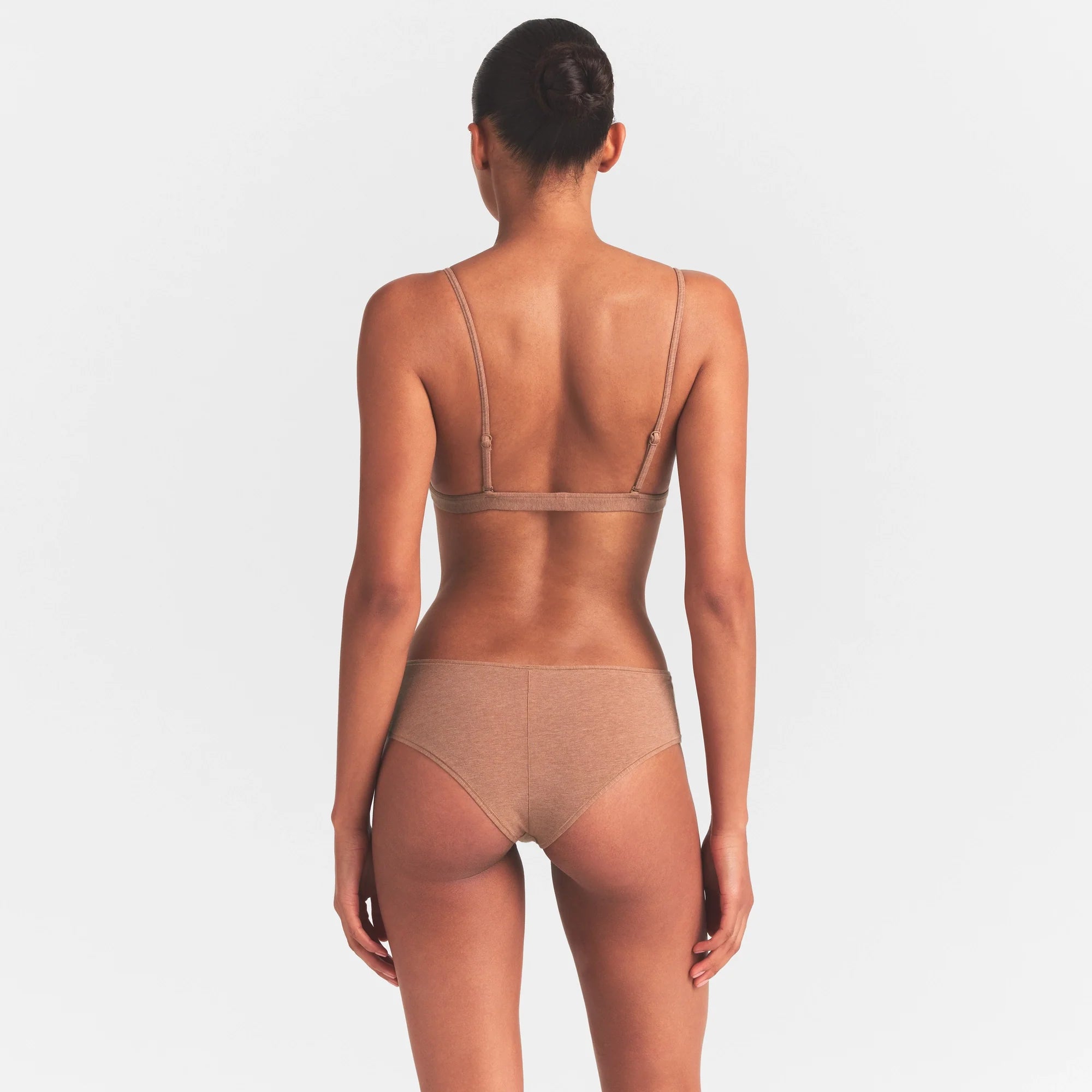EVERYDAY COTTON TRIANGLE BRALETTE | SIENNA HEATHER ON A MODEL SIDE  VIEW @ | FOCUS: 0.0, 1.0, 0.9