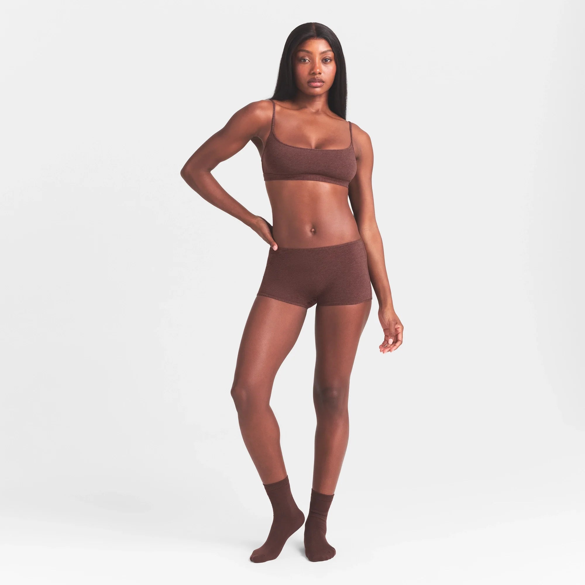 EVERYDAY COTTON SCOOP BRALETTE | COCOA HEATHER ON A MODEL FRONT  VIEW @ | FOCUS: 0.0, 1.0, 0.9