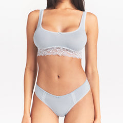 LIGHTWEIGHT COTTON LACE SCOOP BRALETTE | AIRSPACE ON A MODEL SIDE VIEW @ | FOCUS: 0.0, 1.0, 0.9