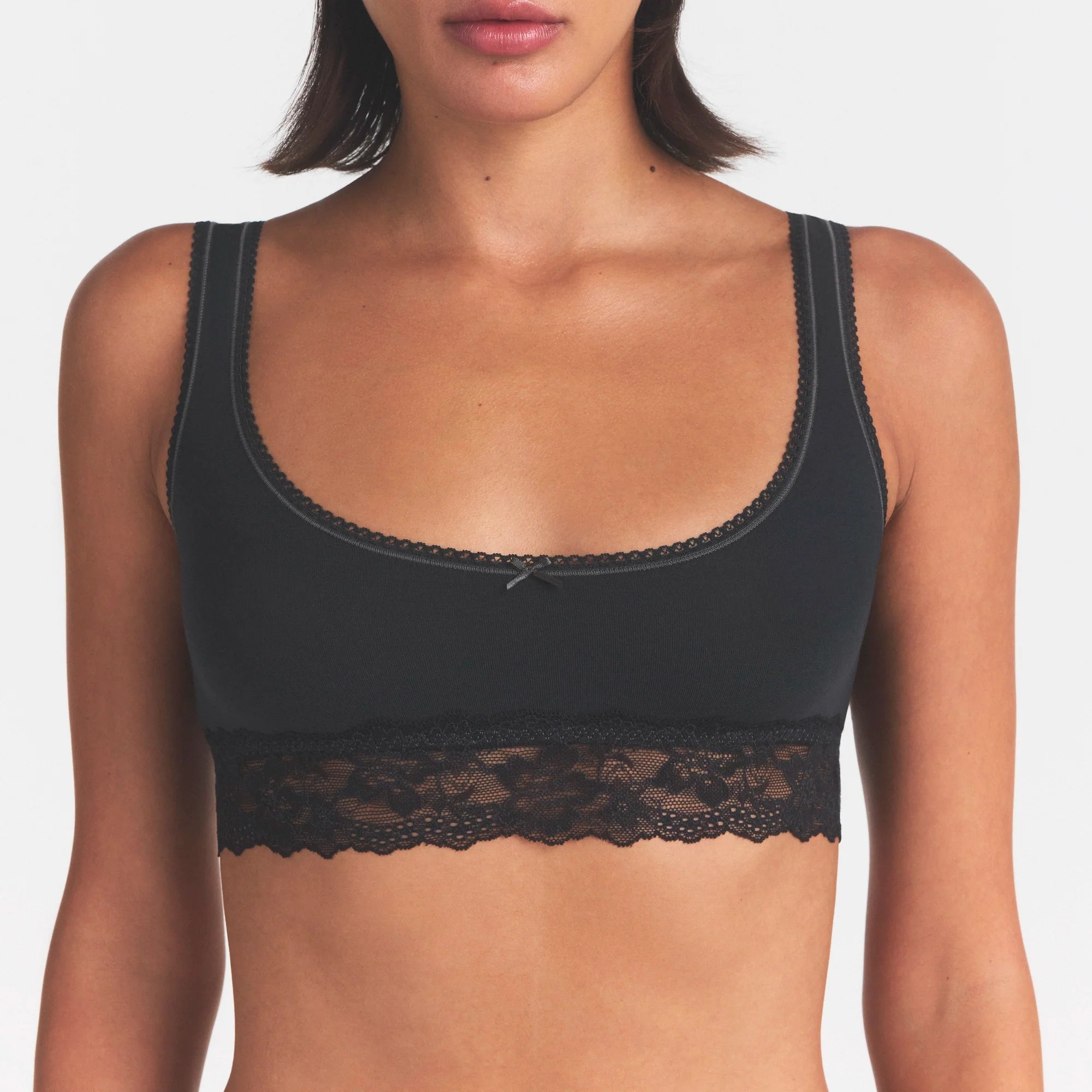 LIGHTWEIGHT COTTON LACE SCOOP BRALETTE | SOOT TONAL ON A MODEL SIDE VIEW