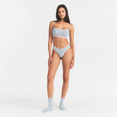 LIGHTWEIGHT COTTON STRAIGHT NECK BRALETTE | AIRSPACE ON A MODEL FRONT VIEW @ | FOCUS: 0.0, 1.0, 0.9
