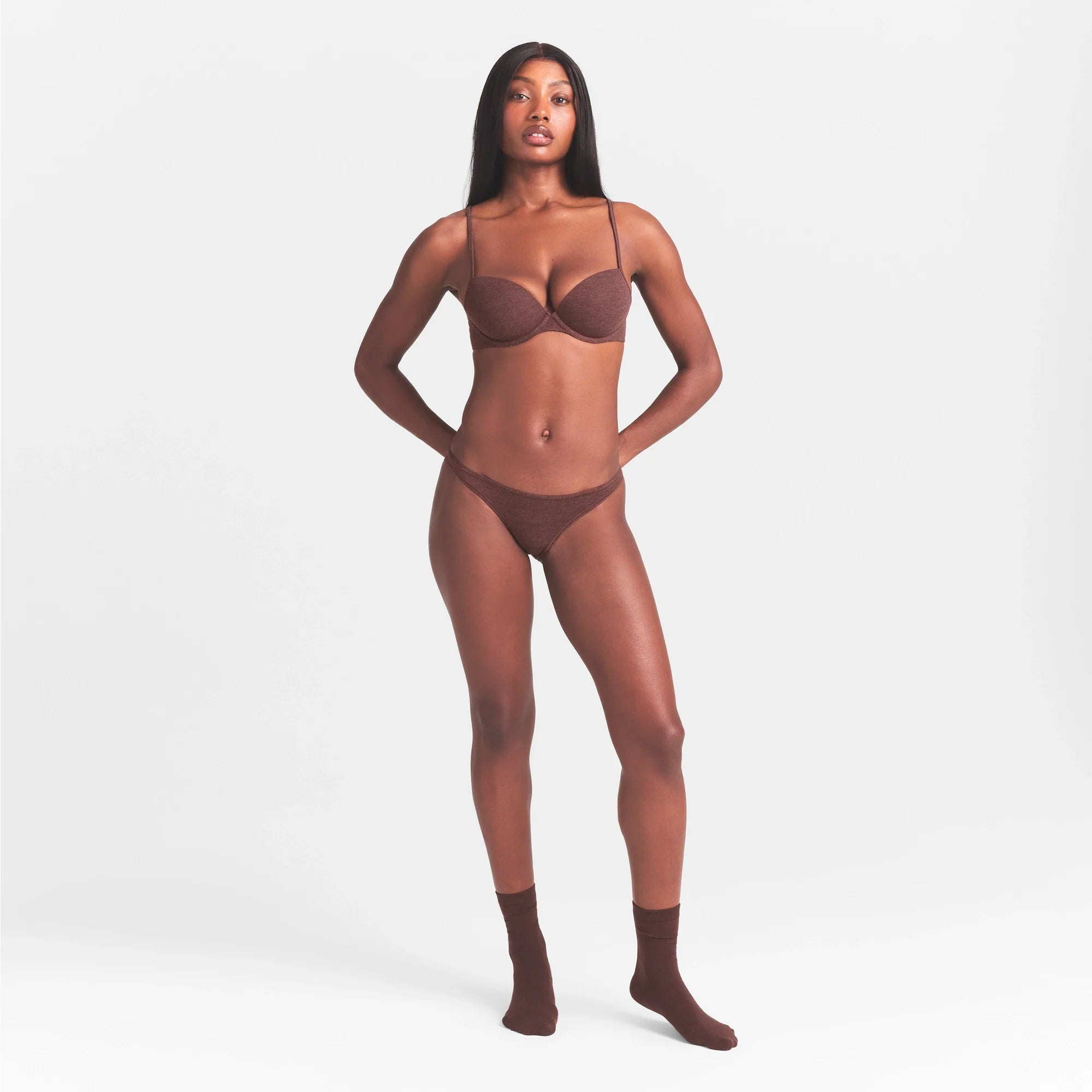 EVERYDAY COTTON T-SHIRT BRA | COCOA HEATHER ON A MODEL FRONT  VIEW @ | FOCUS: 0.0, 1.0, 0.9