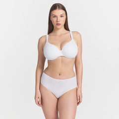EVERYDAY COTTON FULL COVERAGE BRA | SNOW ON A MODEL SIDE VIEW @ | FOCUS: 0.0, 1.0, 0.9