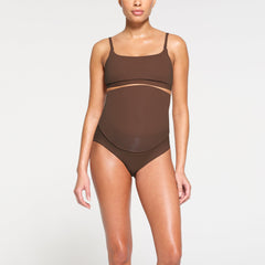 FITS EVERYBODY MATERNITY PUMPING SCOOP BRALETTE | JASPER ON A MODEL FRONT VIEW