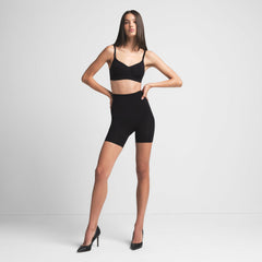 SEAMLESS SCULPT BRALETTE | ONYX ON A MODEL FRONT VIEW
