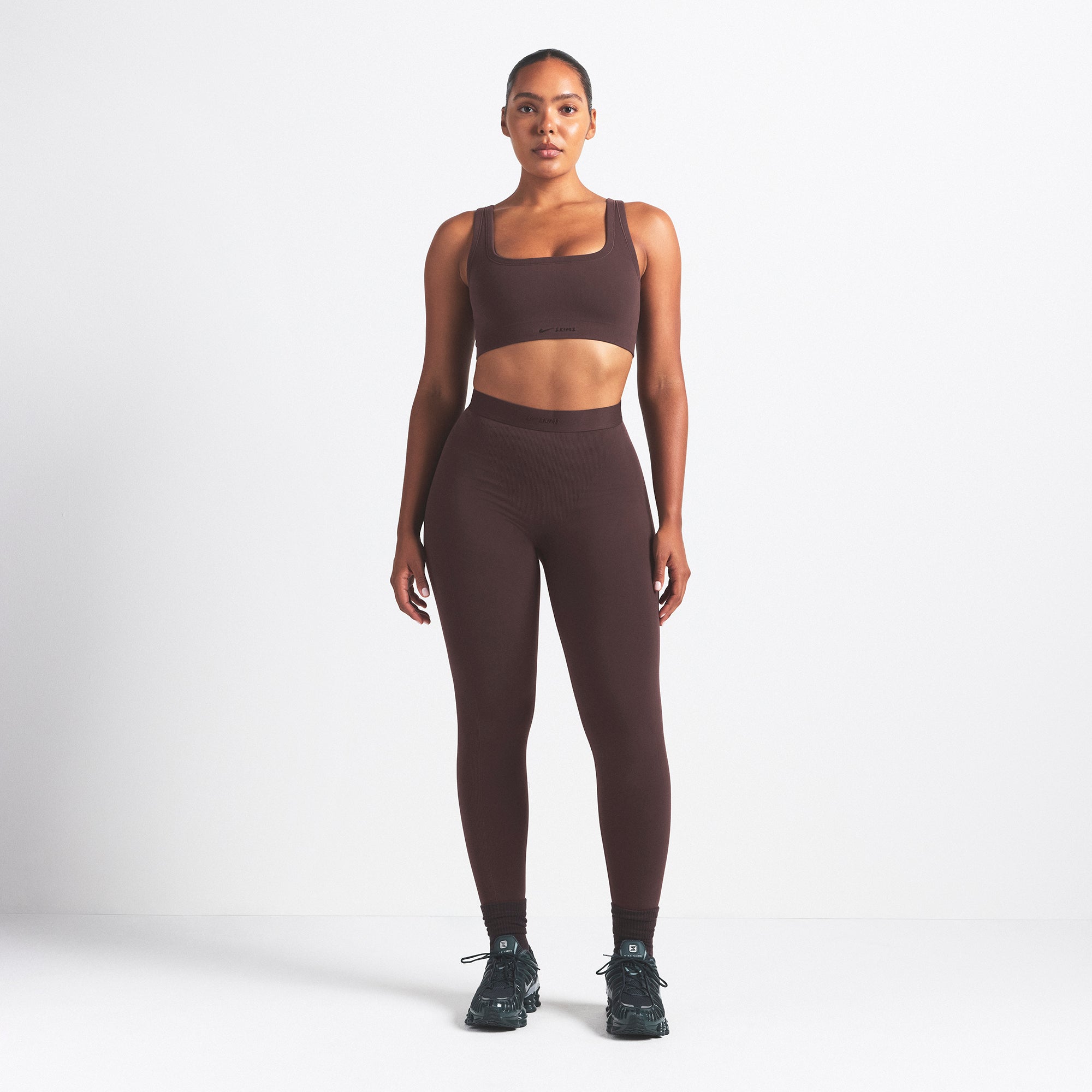 NikeSKIMS VINTAGE SEAMLESS SCOOP NECK BRA | PHOENIX ON A MODEL FRONT VIEW