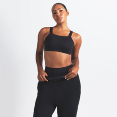 NikeSKIMS MATTE WIDE STRAP BRA | OBSIDIAN ON A MODEL FRONT VIEW @ | FOCUS: 0.0, 1.0, 0.9