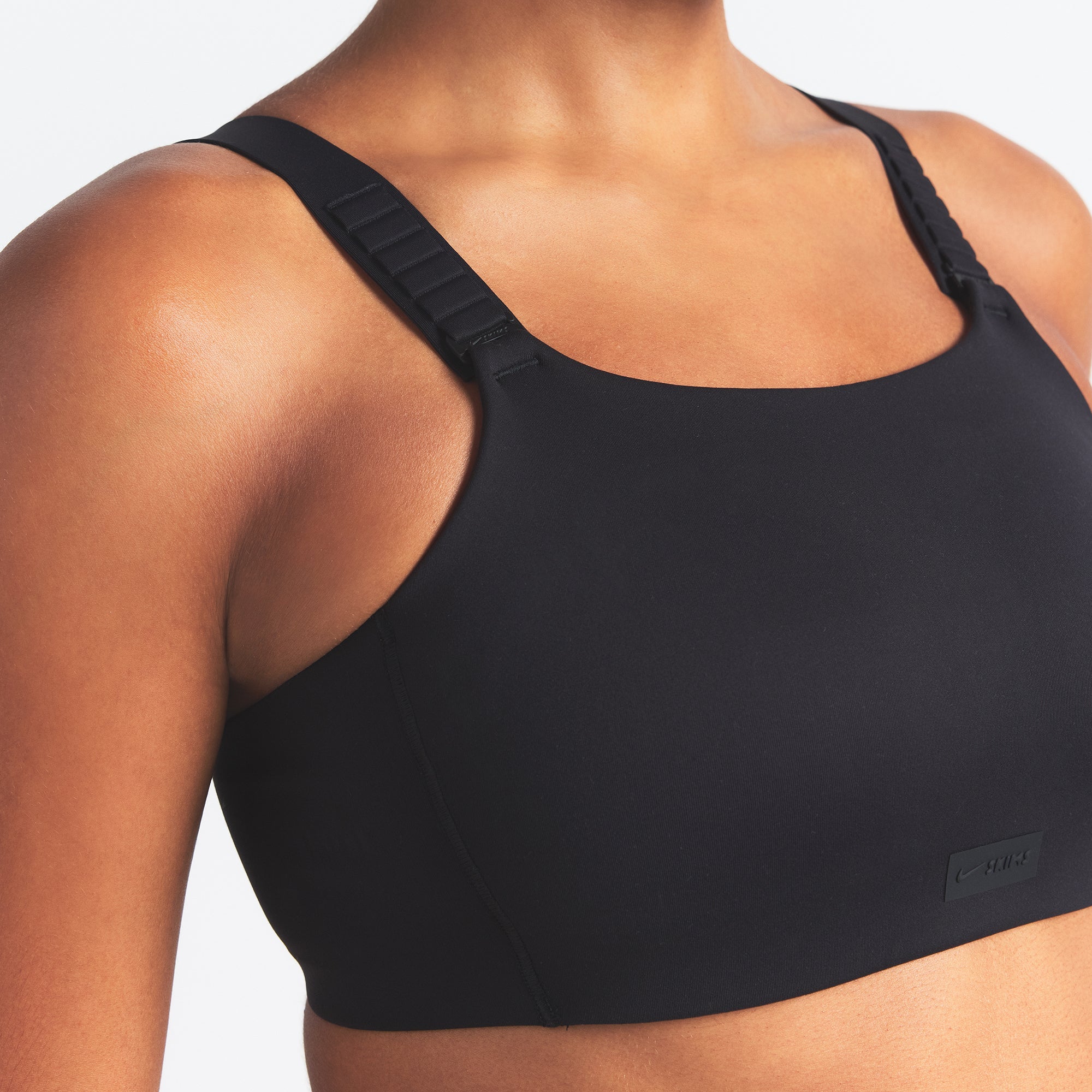 NikeSKIMS MATTE WIDE STRAP BRA | OBSIDIAN ON A MODEL FRONT VIEW @ | FOCUS: 0.0, 1.0, 0.9
