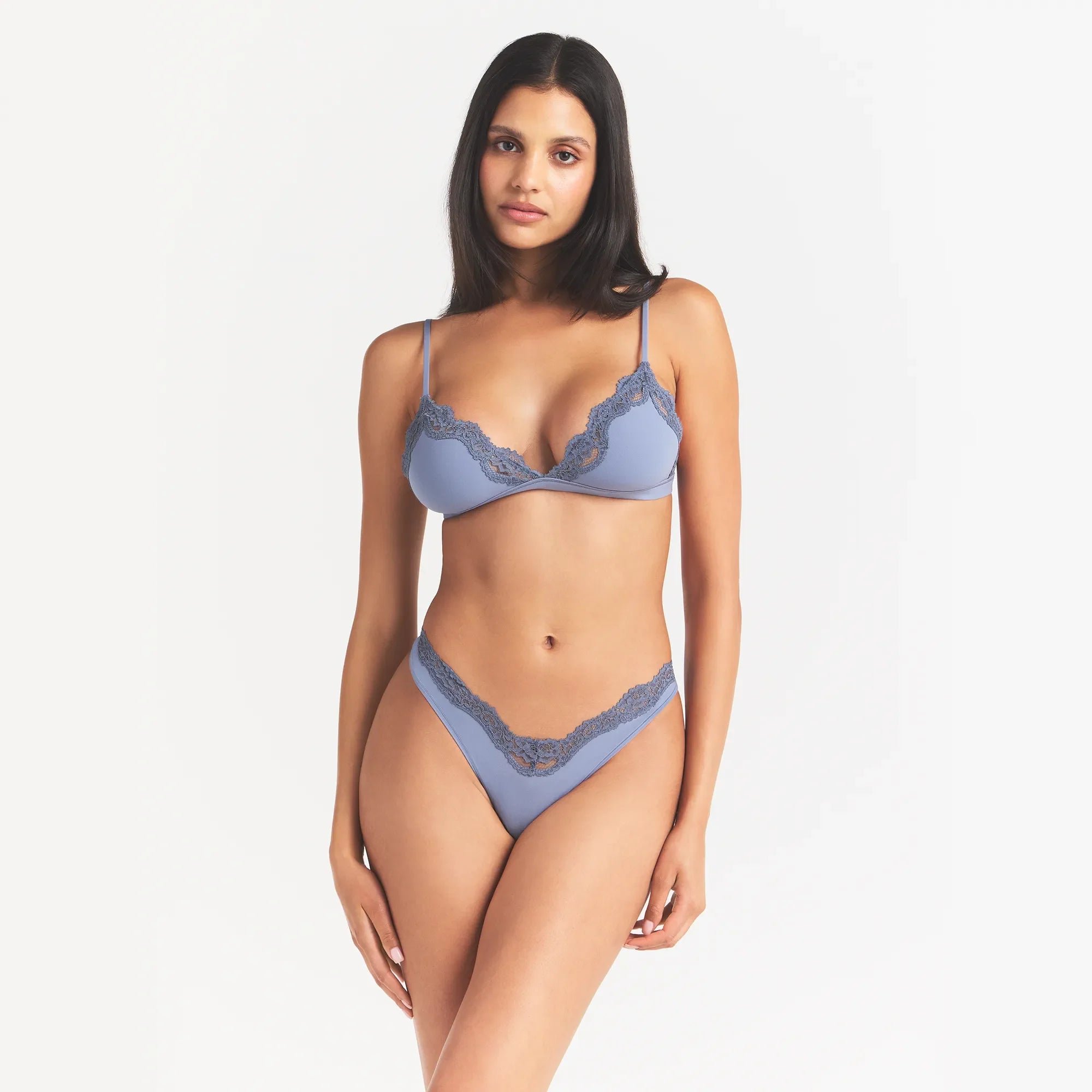 FITS EVERYBODY LACE TRIANGLE BRALETTE | SLATE TONAL ON A MODEL | FOCUS: 0.0, 1.0, 0.9