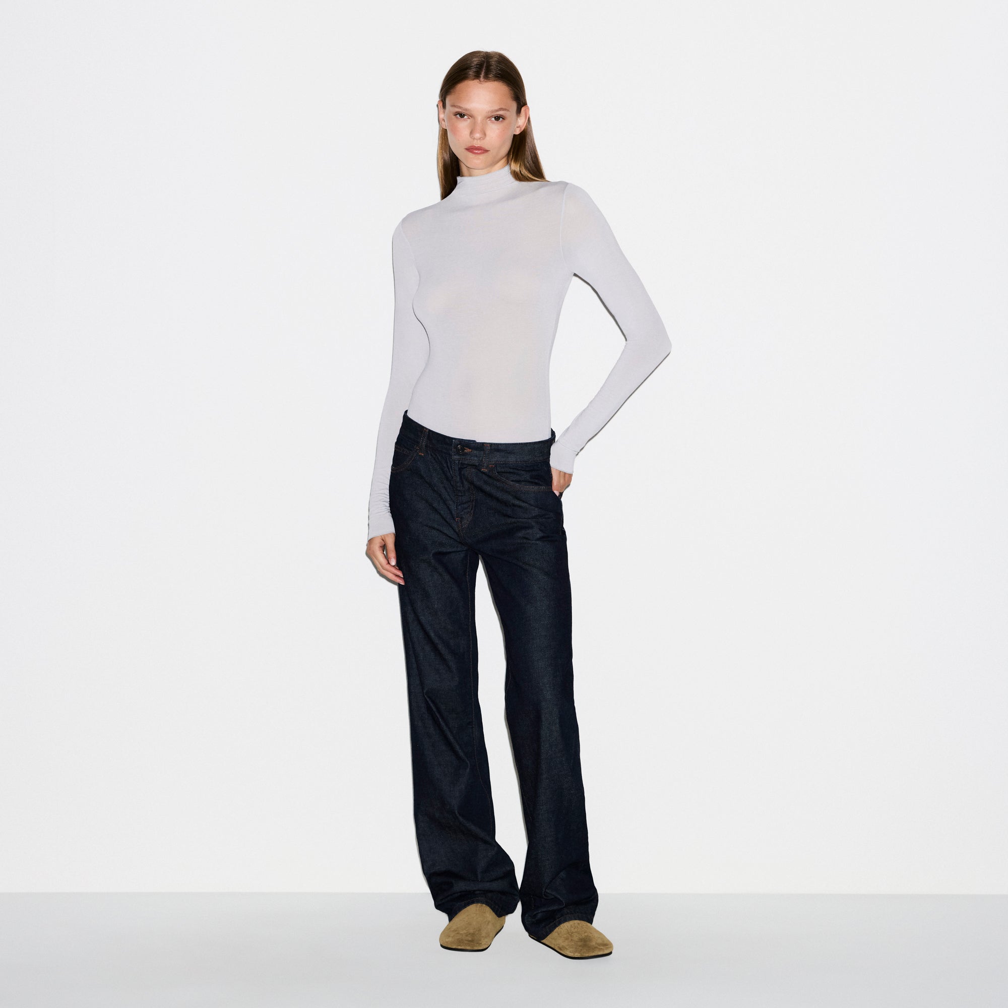 SHEER MODAL LONG SLEEVE TURTLENECK BODYSUIT | MIST ON A MODEL FRONT VIEW @ | FOCUS: 0.0, 1.0, 0.9