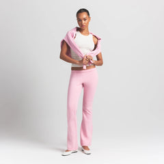 COTTON FLEECE SLIM PANT | HALITE ON A MODEL FRONT VIEW S | FOCUS: 0.0, 1.0, 0.9