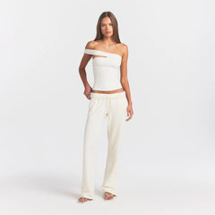 FRENCH TERRY STRAIGHT LEG PANT | ECRU ON A MODEL FRONT VIEW @ | FOCUS: 0.0, 1.0, 0.9