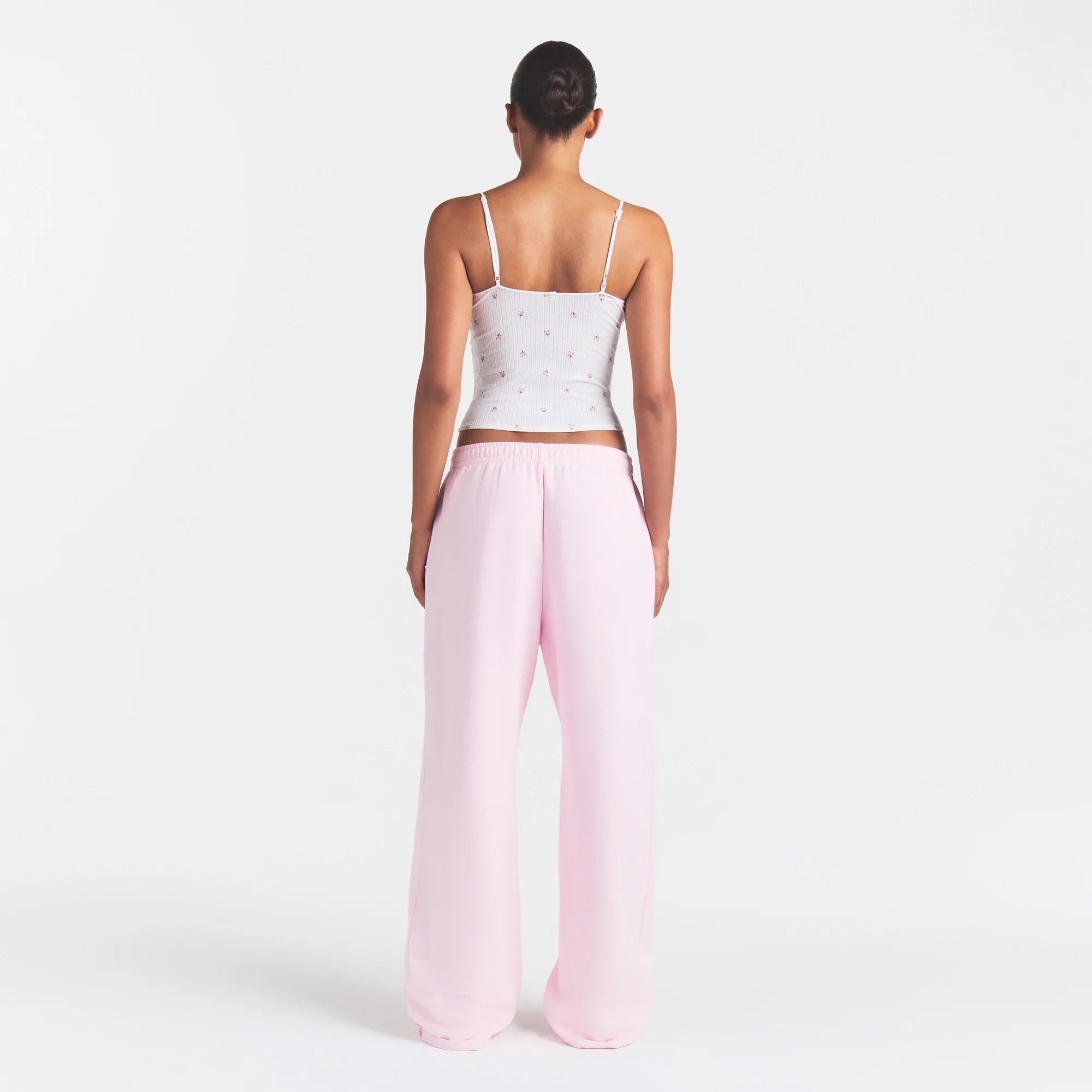 COTTON FLEECE OVERSIZED STRAIGHT LEG PANT | CHERRY BLOSSOM ON A MODEL FRONT VIEW @ | FOCUS: 0.0, 1.0, 0.9