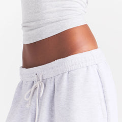 COTTON FLEECE OVERSIZED STRAIGHT LEG PANT | LIGHT HEATHER GREY ON A MODEL SIDE VIEW @ | FOCUS: 0.0, 1.0, 0.9