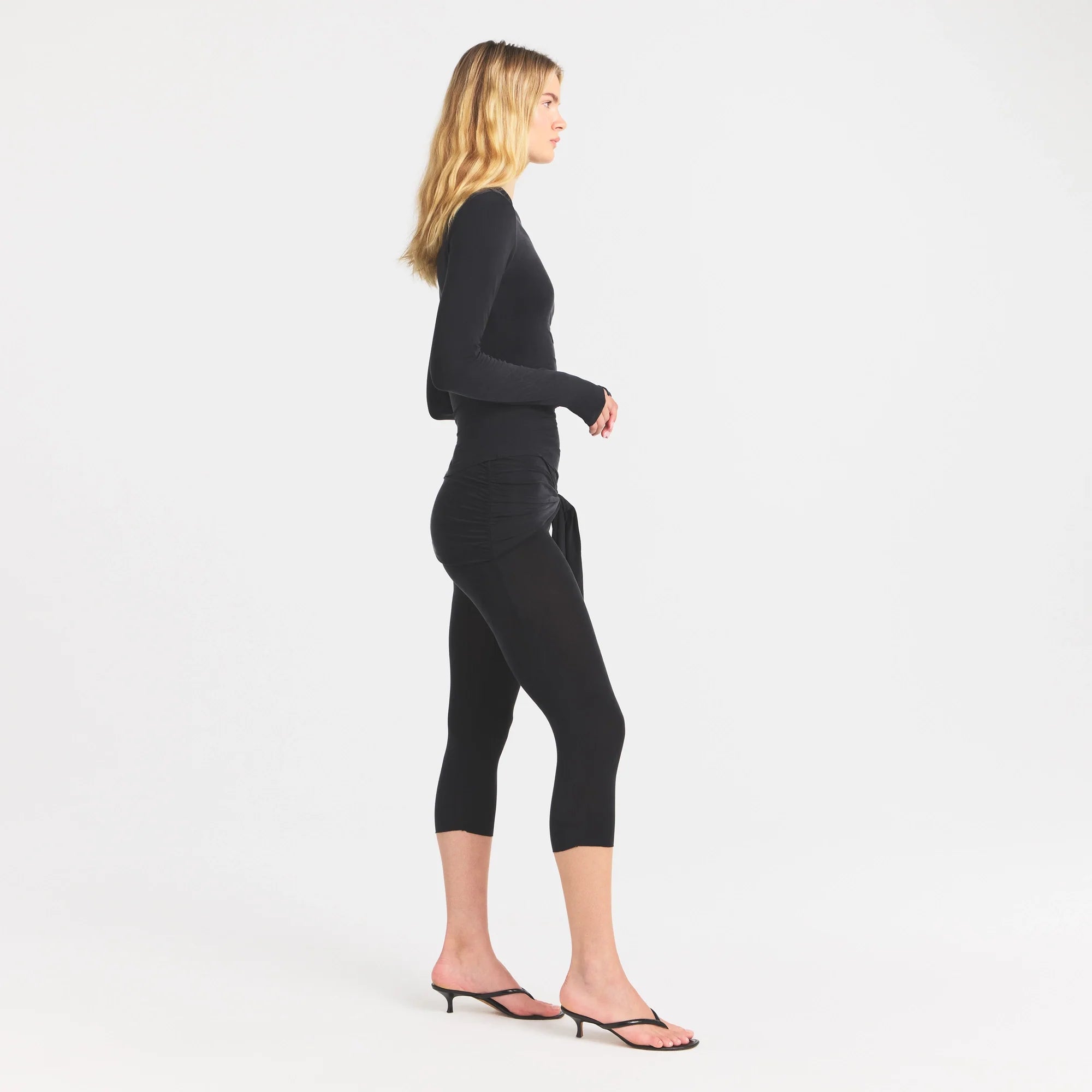 CUPRO JERSEY WRAP CAPRI | OBSIDIAN ON A MODEL FRONT VIEW @ | FOCUS: 0.0, 1.0, 0.9