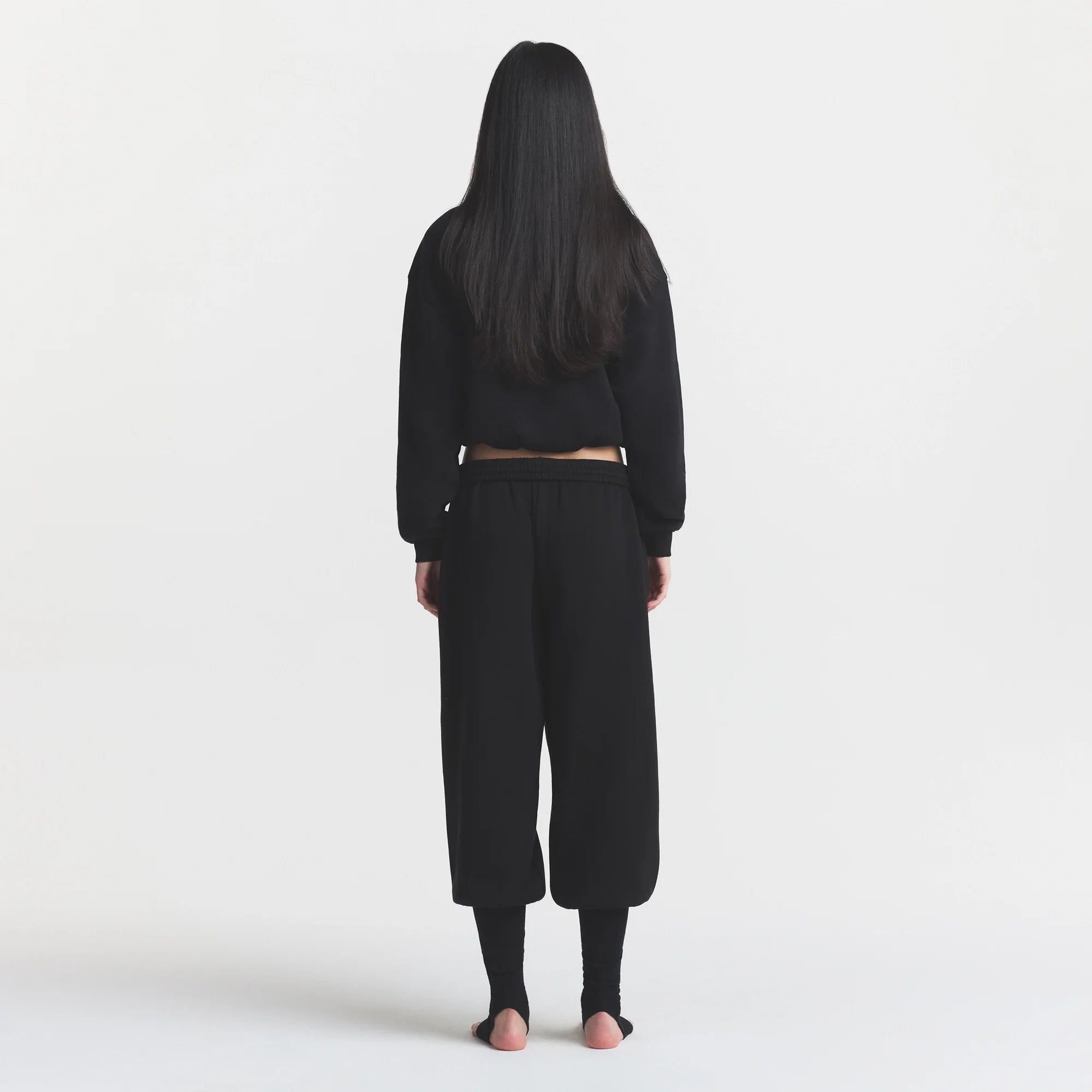 COTTON FLEECE JOGGER WITH RIB GAITERS | ONYX ON A MODEL FRONT VIEW @ | FOCUS: 0.0, 1.0, 0.9