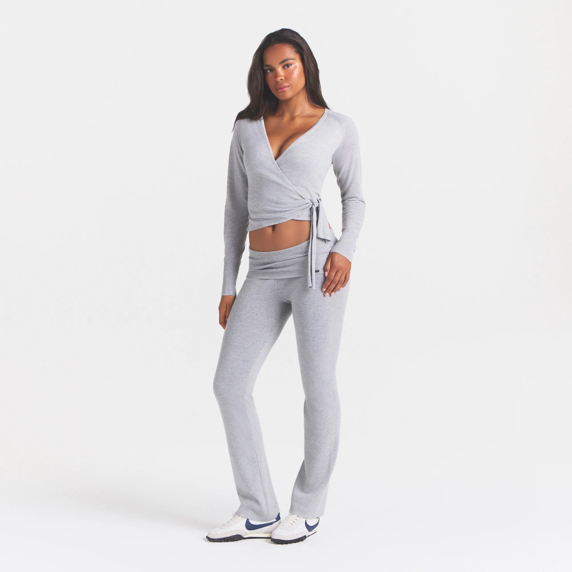 ESSENTIAL SWEATERS FOLDOVER PANT  | MID HEATHER GREY & LAYS FLAT ON A WHITE BACKGROUND | FLT @ | FOCUS: 0.0, 1.0, 0.9