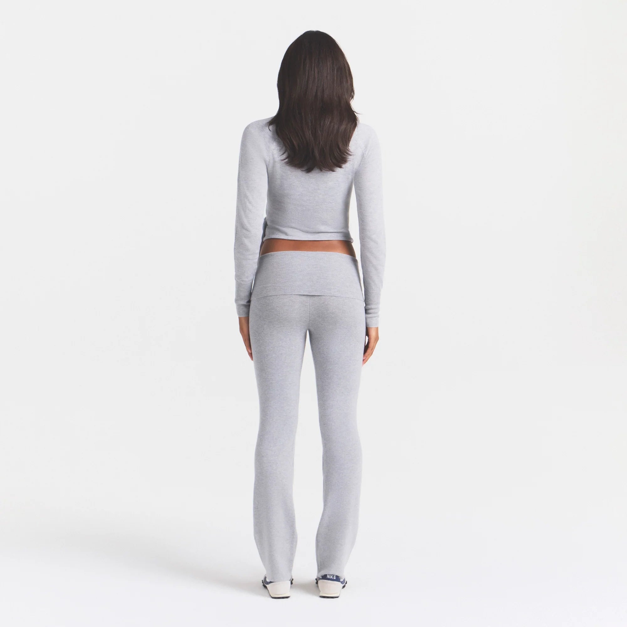 ESSENTIAL SWEATERS FOLDOVER PANT  | MID HEATHER GREY & LAYS FLAT ON A WHITE BACKGROUND | FLT @ | FOCUS: 0.0, 1.0, 0.9