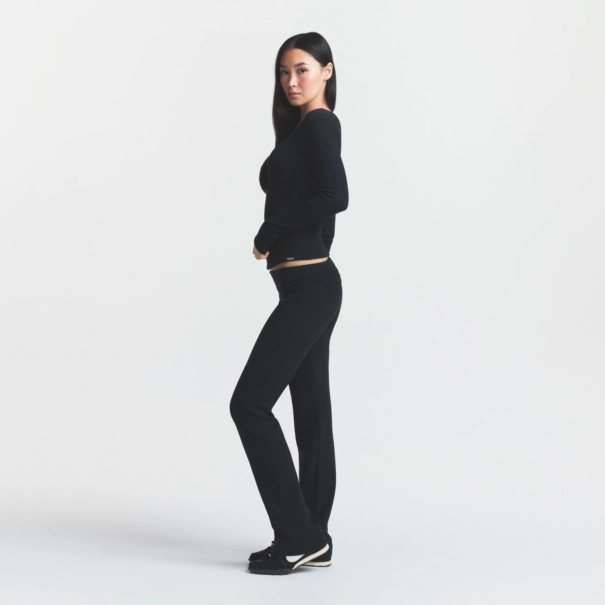 ESSENTIAL SWEATERS FOLDOVER PANT | ONYX & LAYS FLAT ON A WHITE BACKGROUND | FLT @ | FOCUS: 0.0, 1.0, 0.9