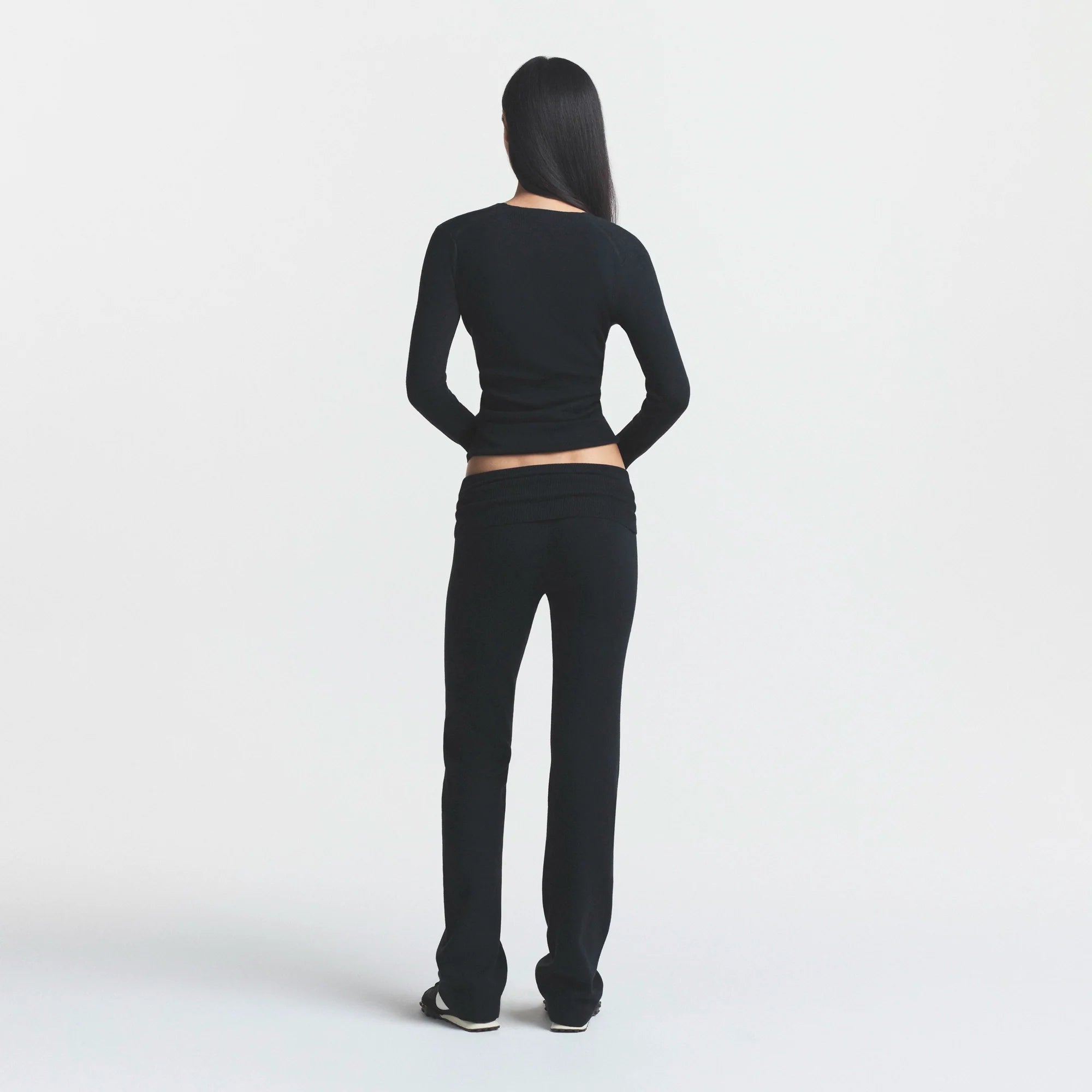 ESSENTIAL SWEATERS FOLDOVER PANT | ONYX & LAYS FLAT ON A WHITE BACKGROUND | FLT @ | FOCUS: 0.0, 1.0, 0.9