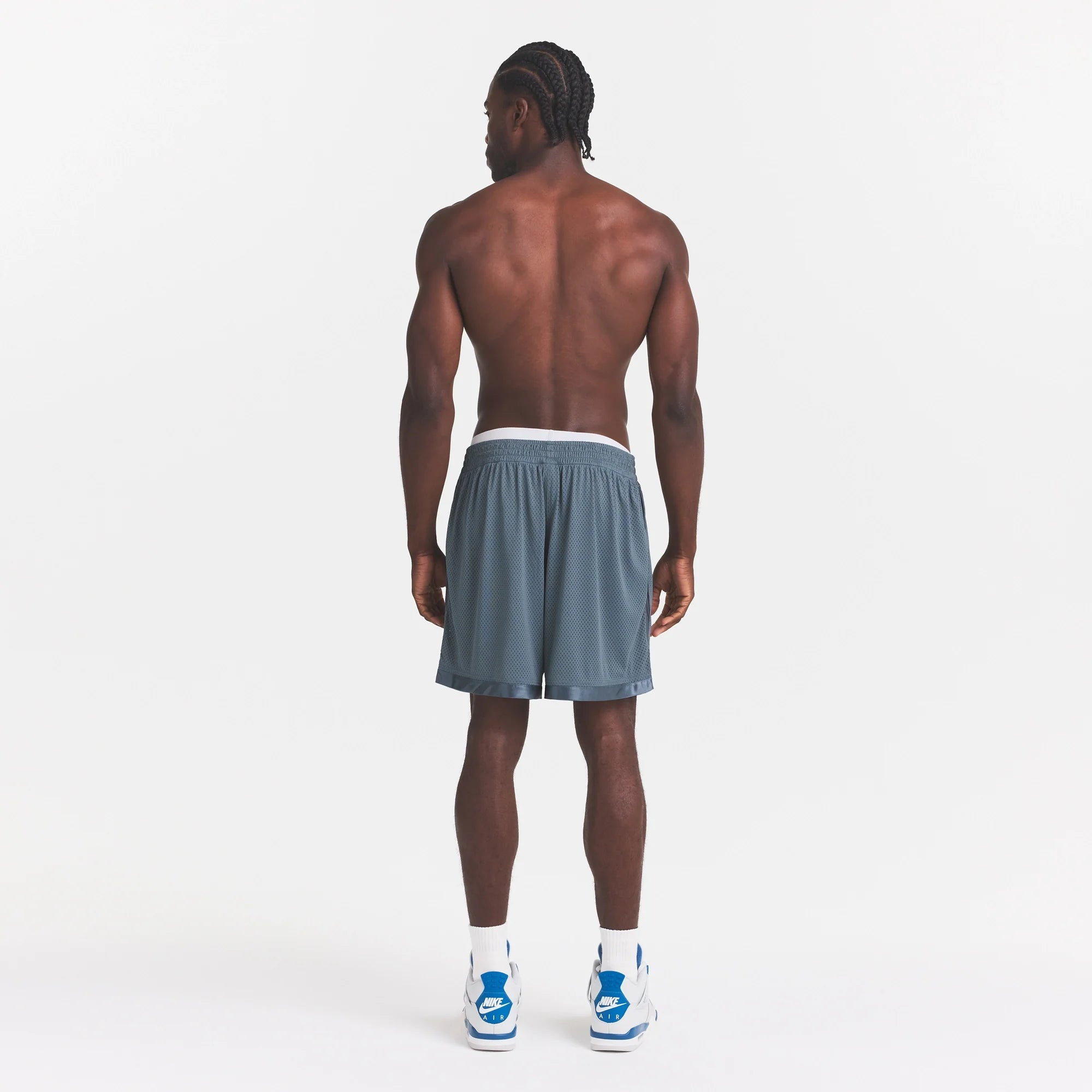 MESH APPAREL MENS SHORT | ZIRCON ON A MODEL FRONT VIEW @ | FOCUS: 0.0, 1.0, 0.9