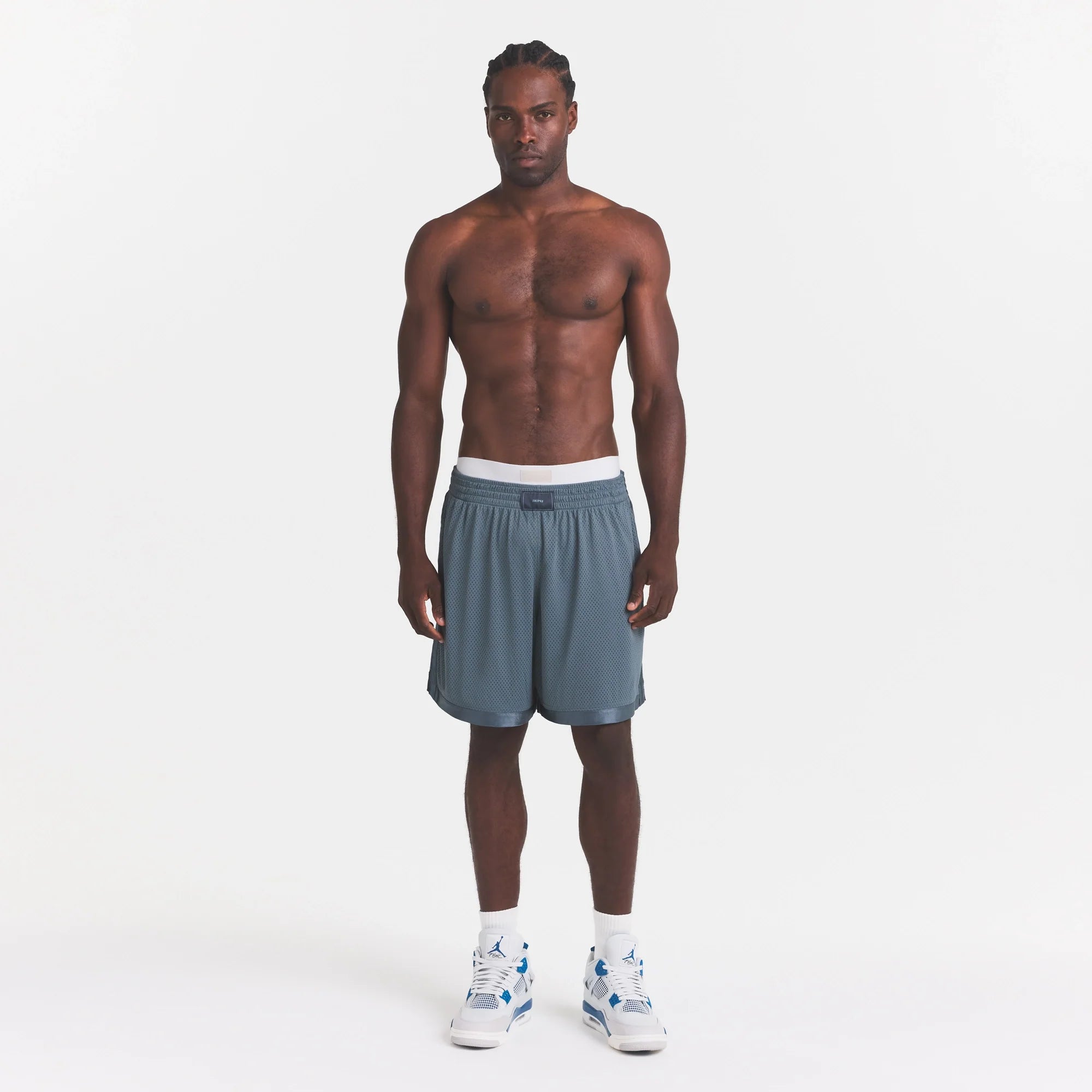 MESH APPAREL MENS SHORT | ZIRCON ON A MODEL FRONT VIEW @ | FOCUS: 0.0, 1.0, 0.9