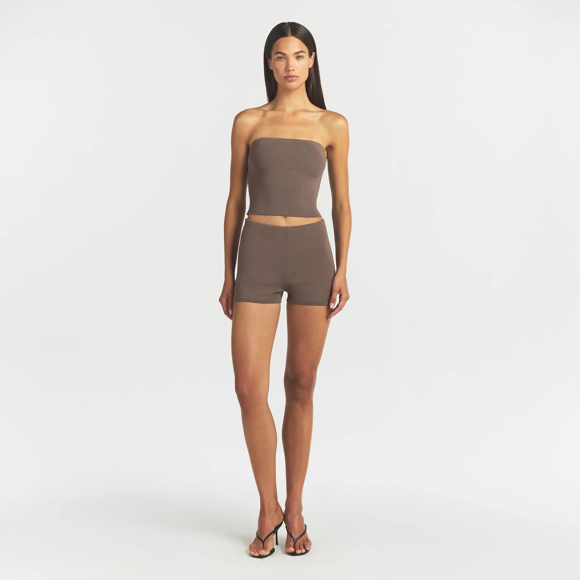 REFINED KNIT HIGH-WAISTED SHORT | AMETHYST ON A MODEL FRONT VIEW @ | FOCUS: 0.0, 1.0, 0.9