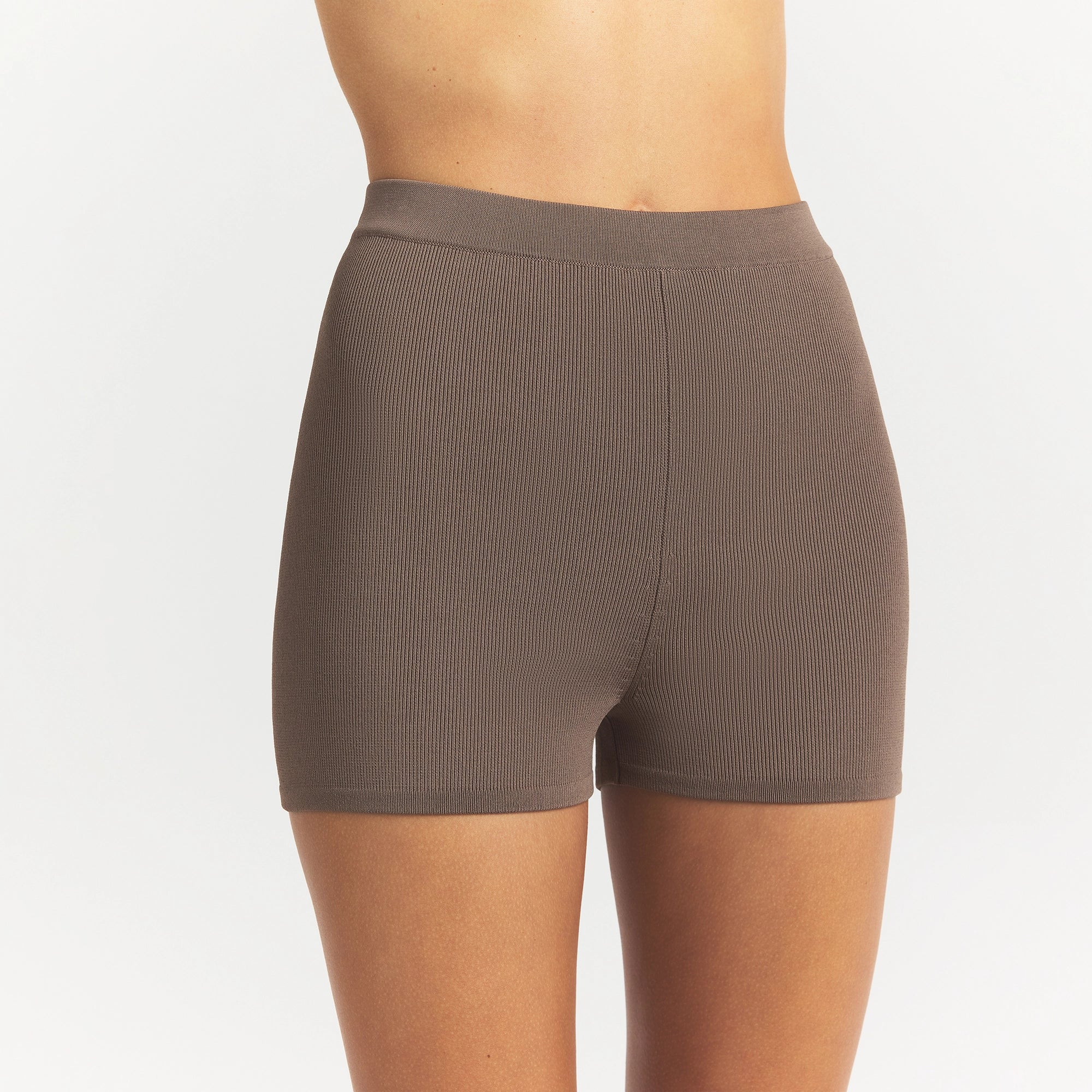 REFINED KNIT HIGH-WAISTED SHORT | AMETHYST ON A MODEL FRONT VIEW @ | FOCUS: 0.0, 1.0, 0.9